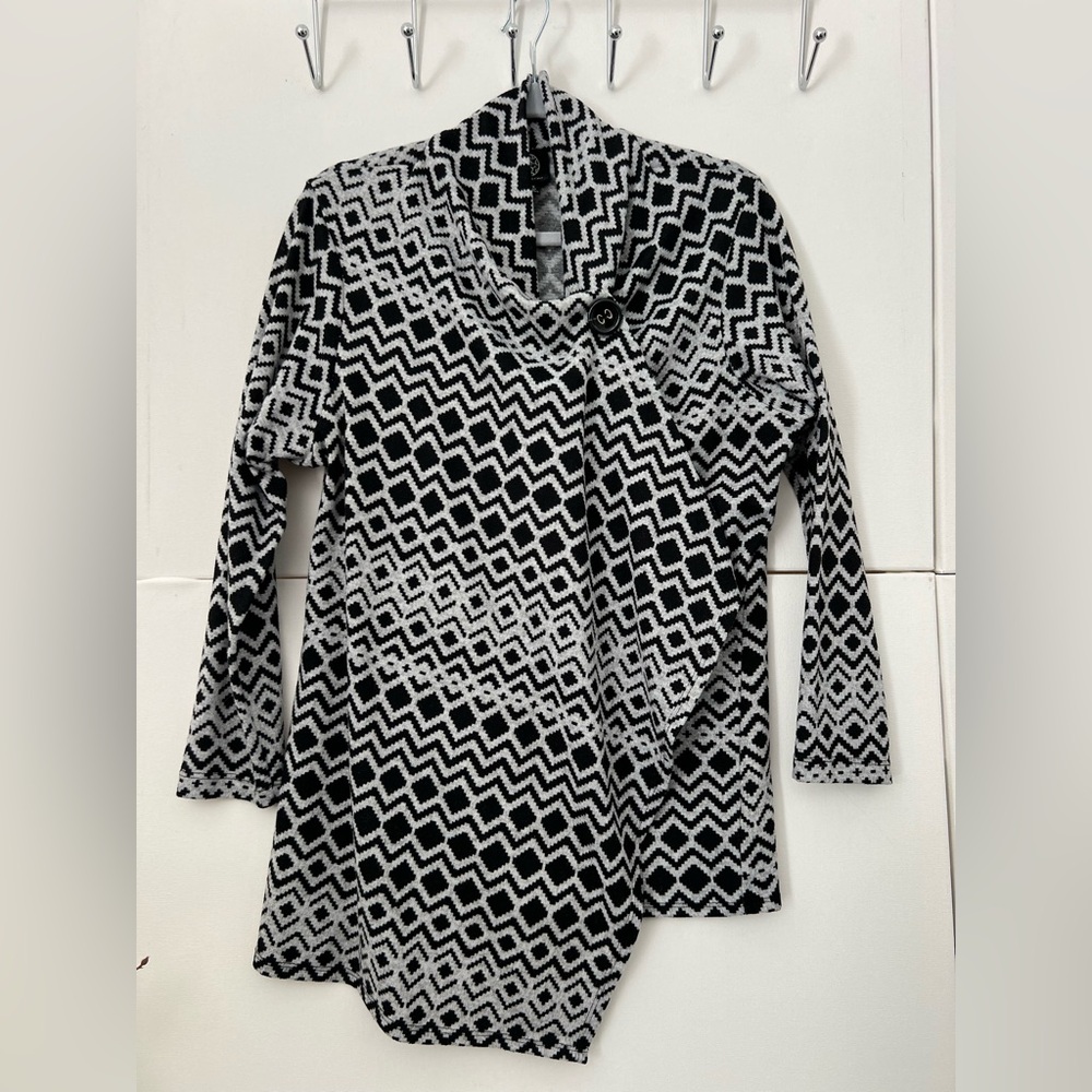 Bobeau Woman’s Cardigan